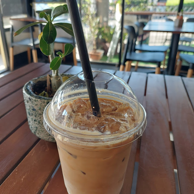 Iced Latte 16 Oz