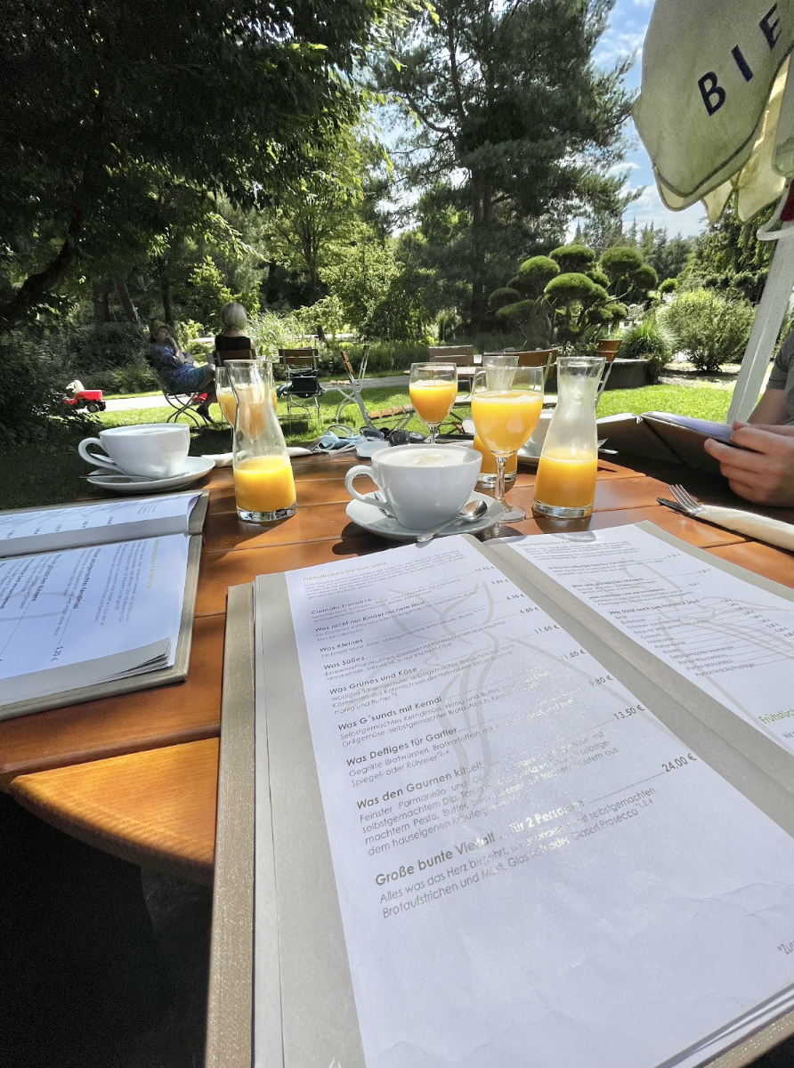 Café Restaurant Clematis Menu 2