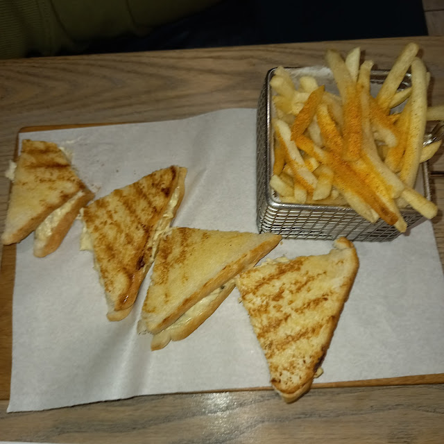 Chicken and Mayo Toasted Sandwich