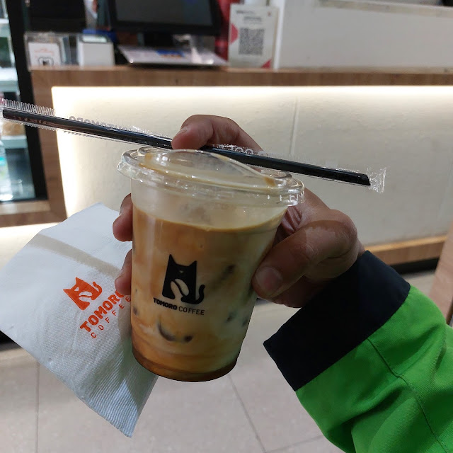 Tomorro Aren Latte