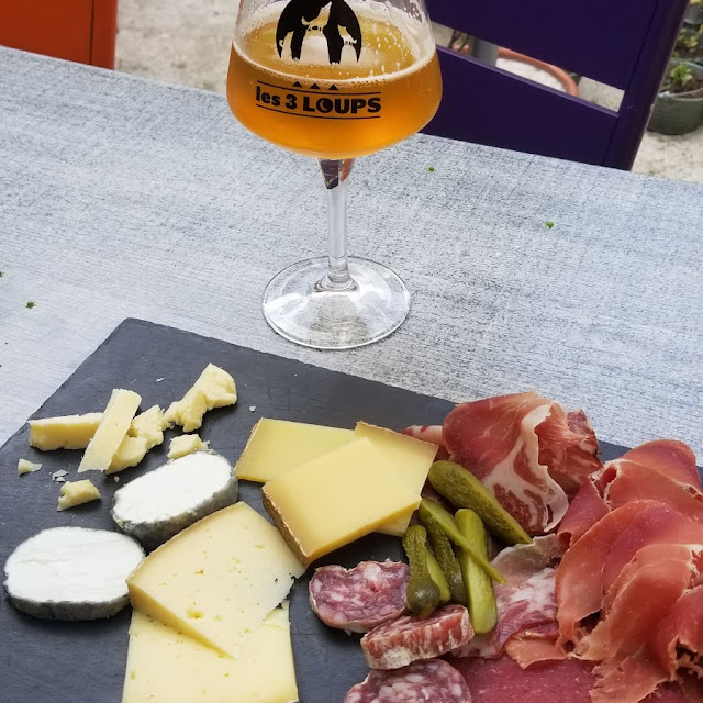 Assiette de Charcuterie Et Fromage Au Top