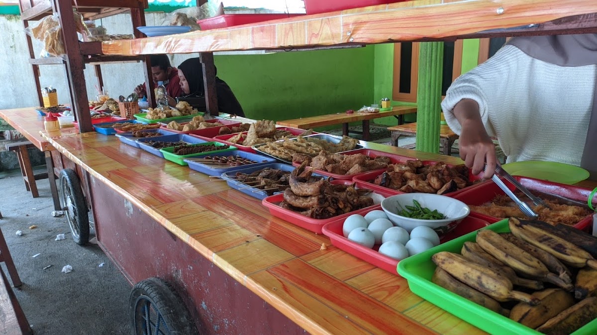 Hik Keprabon Pak Othok, Angkringan Karangpandan