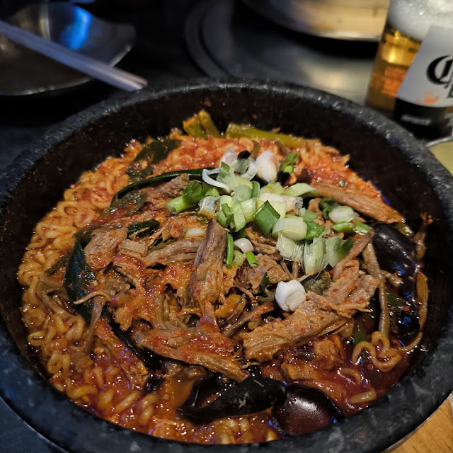 spicy pork lunch box 제육 박스