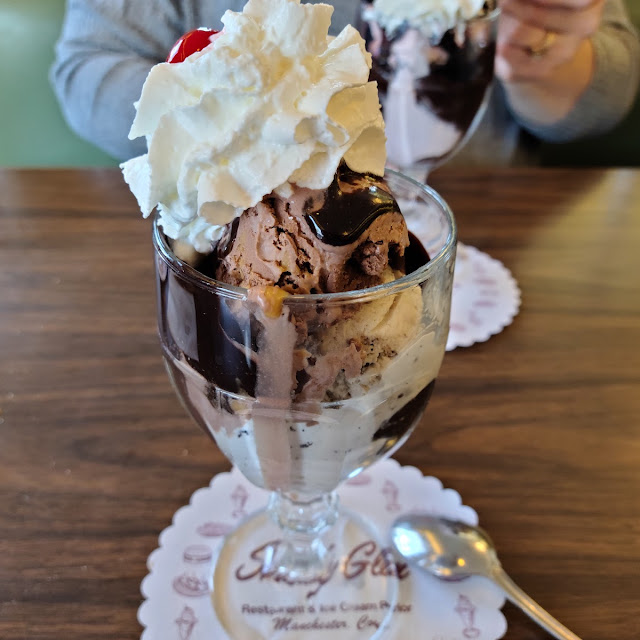Hot Fudge Sundae