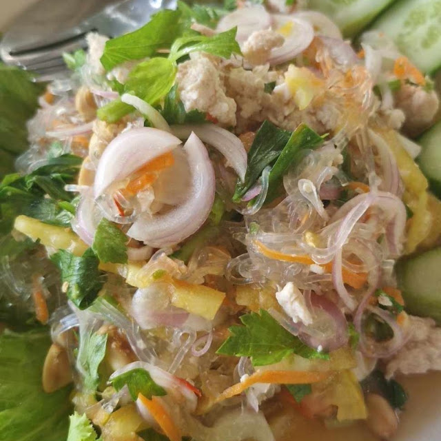 Spicy and Sour Seafood Salad