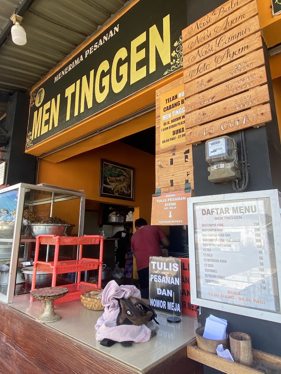 Men Tinggen Nasi Bali