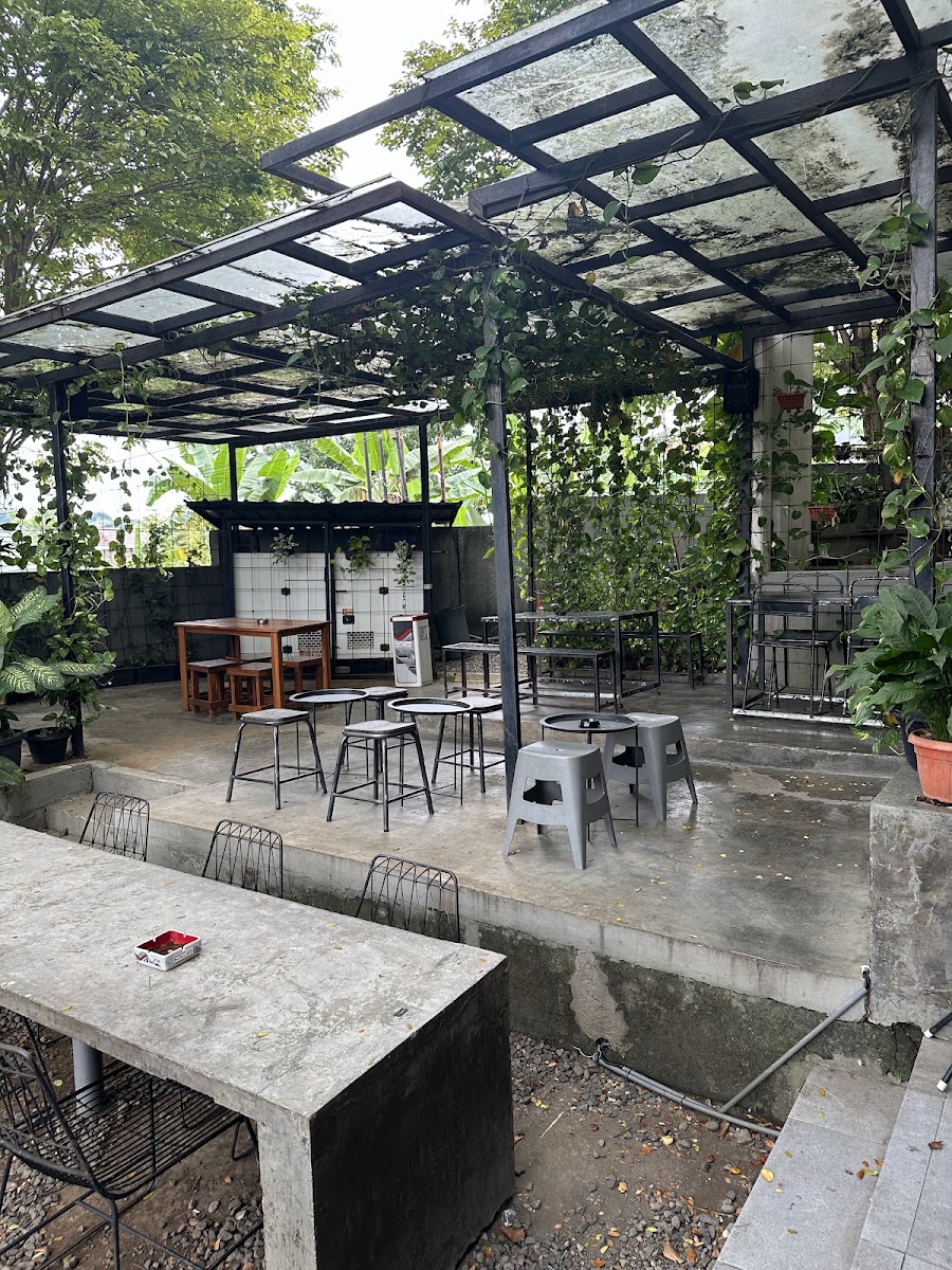 Moment Coffee & Space