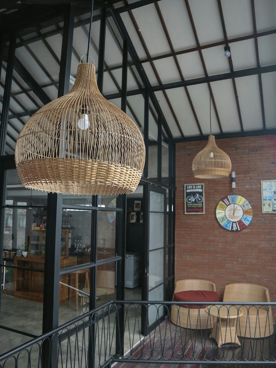 Lucky Family Coffee & Food