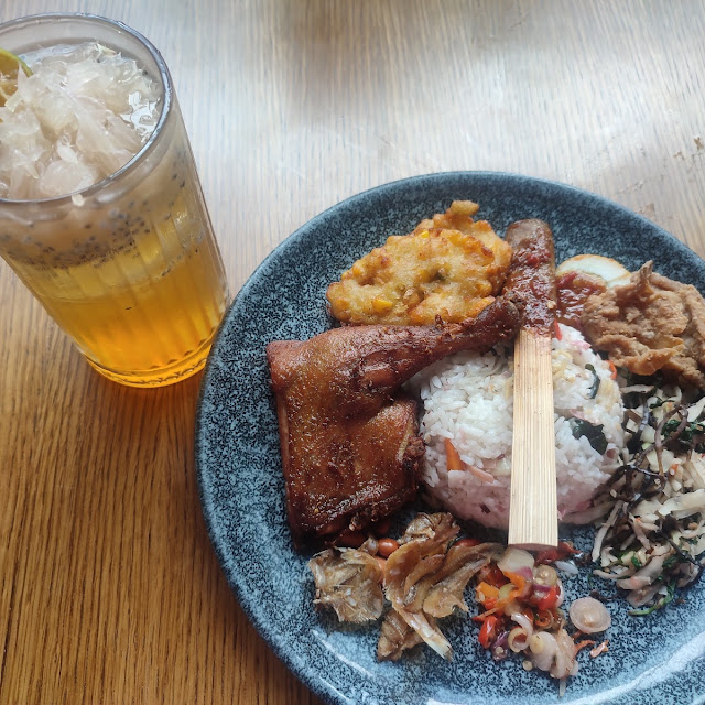 Nasi Campur Umaqita