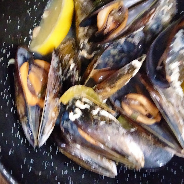 Mejillones Al Vapor