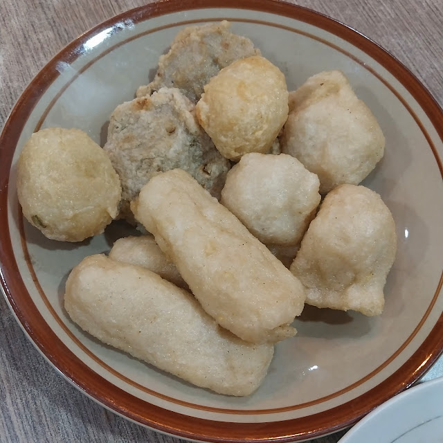 Pempek Kecil Campur