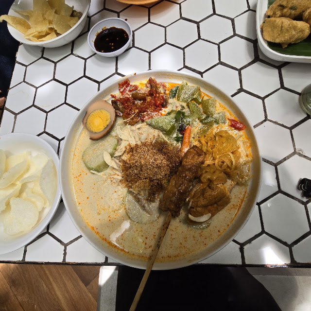 Lontong Cap Go Meh