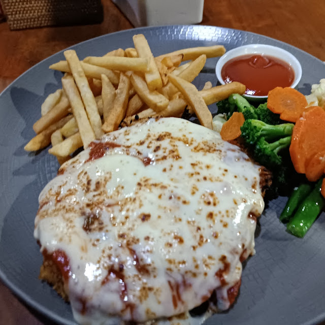 Chicken Parmigiana