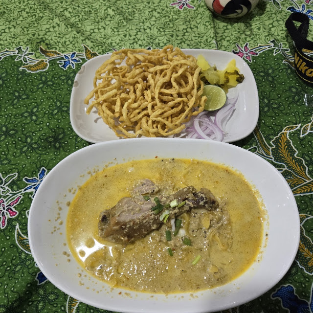 Khao Soi Chicken