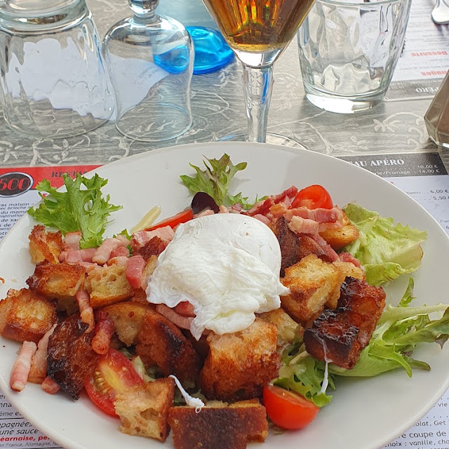 Salade Lyonnaise