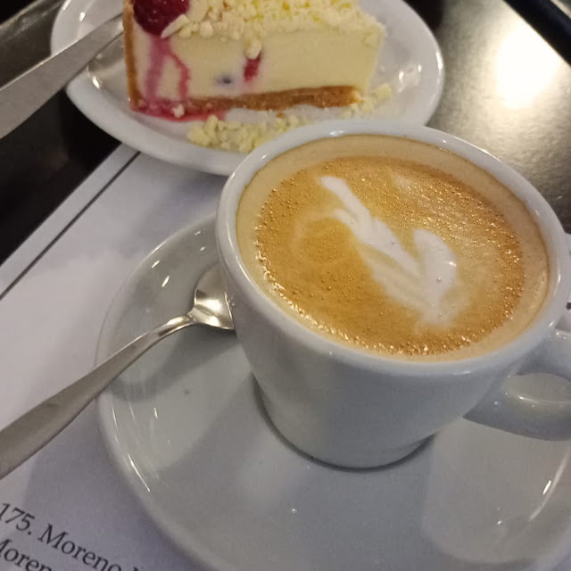 Café Con Leche Y Torta