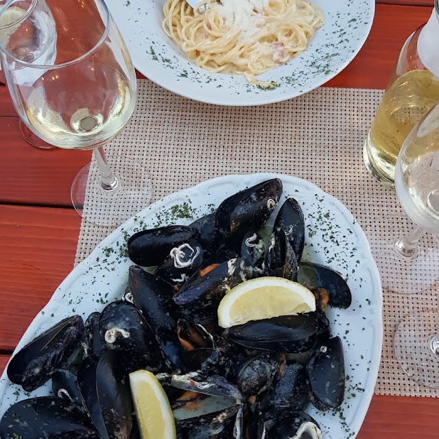 Dagnje U Sosu Od Belog Vina