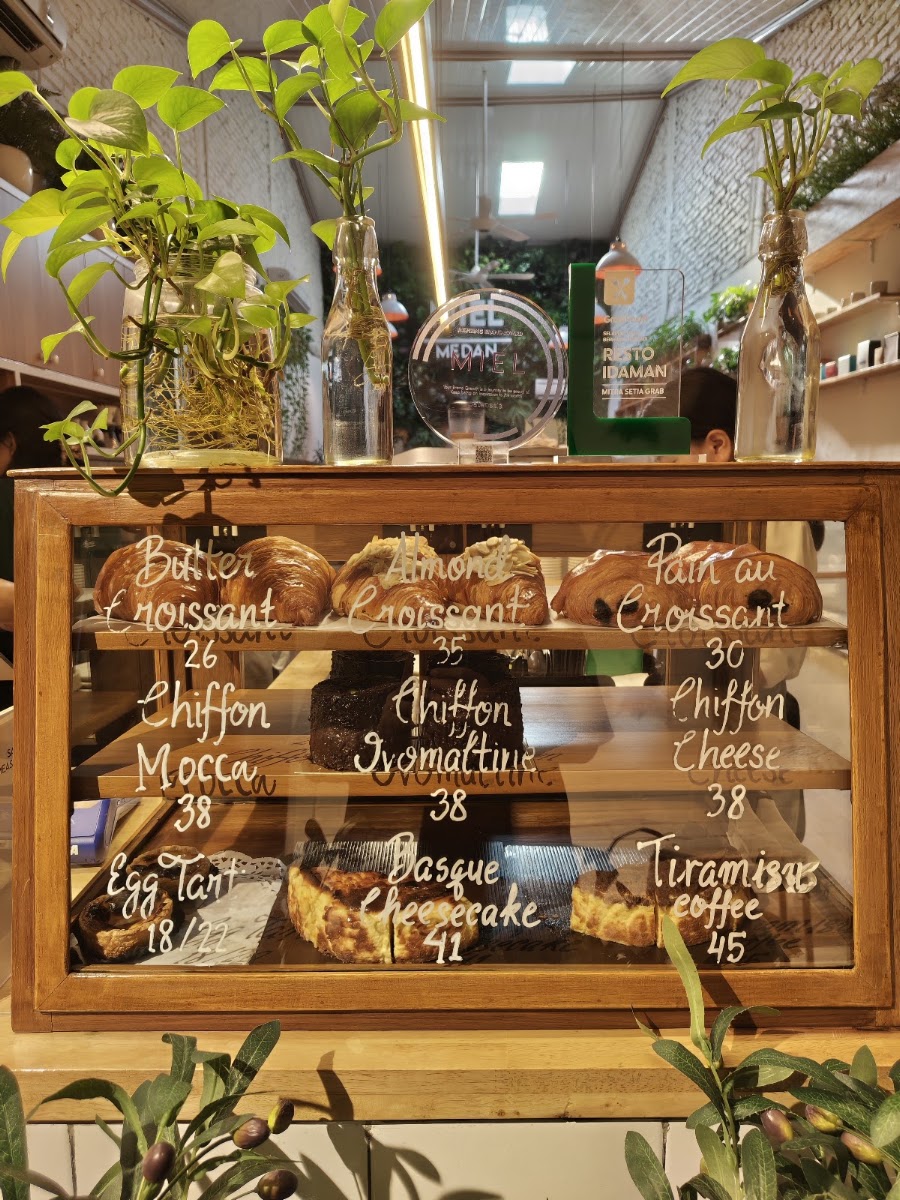 Miel Coffee Medan Menu 4