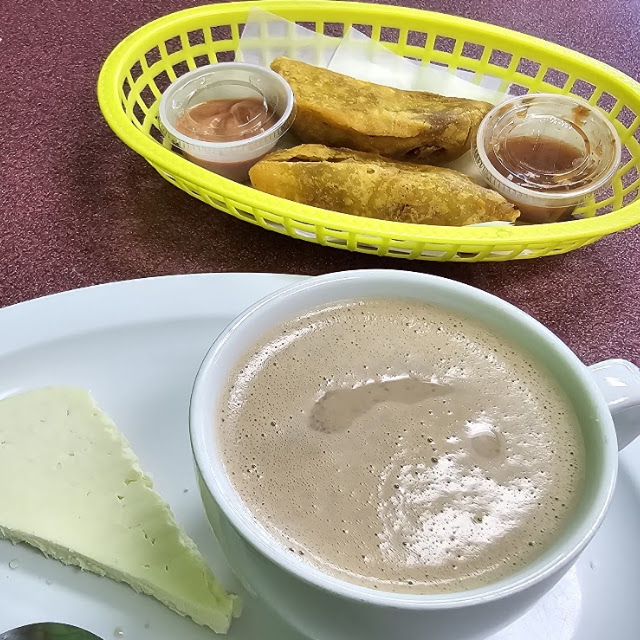 Chocolate Con Queso