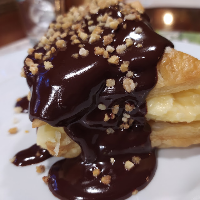 Hojaldre de Crema Y Chocolate