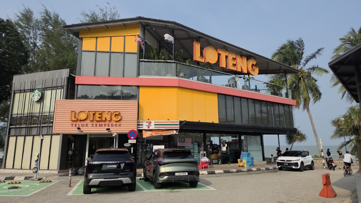 Loteng Cafe Telok Cempedak