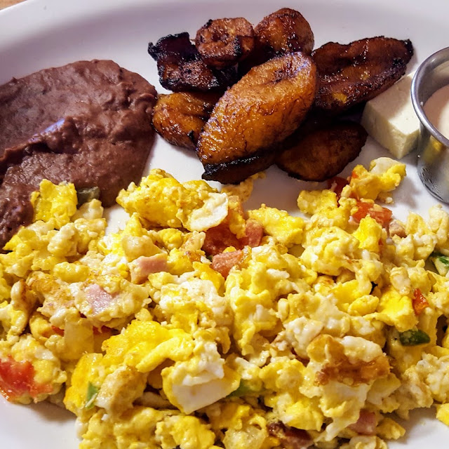 Desayuno Salvadoreño