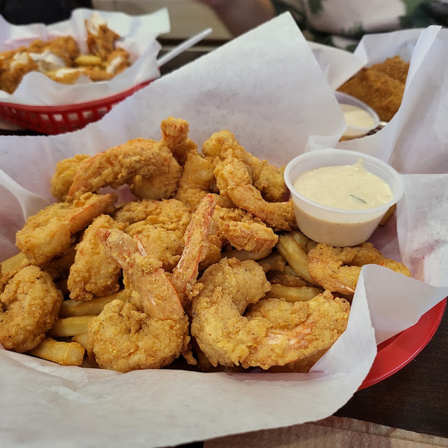 15 Shrimp Basket w French Fries