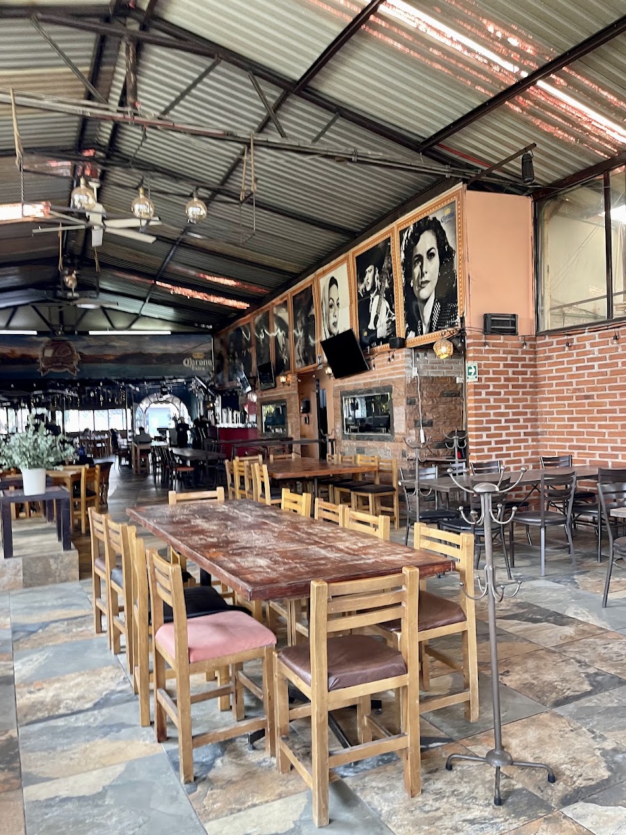 El Tío Asador Grill