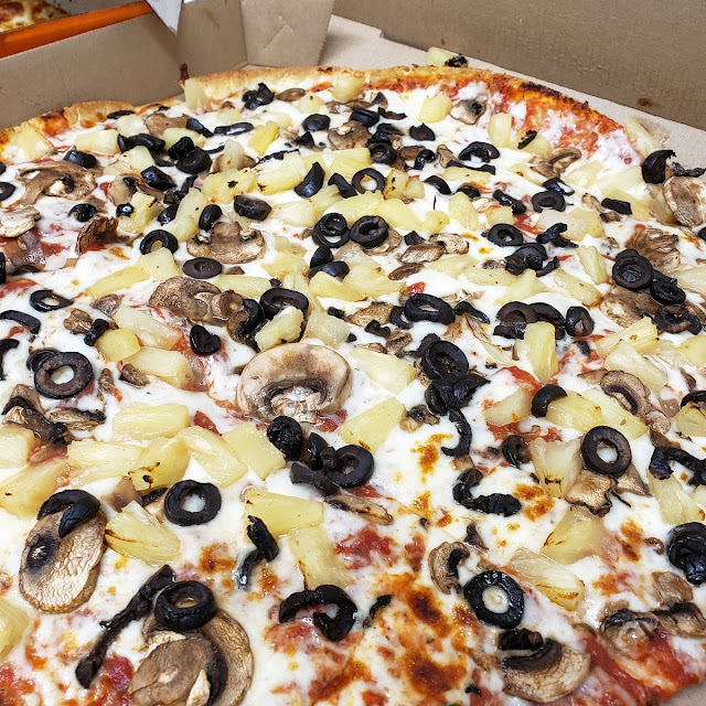 Thin Crust Bacon Mushrooms & Olives