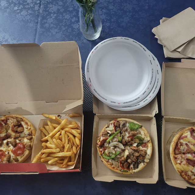 Personal Pan Pizza & Side