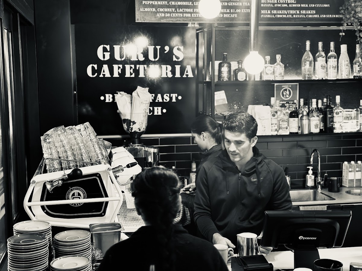 Guru's Cafeteria
