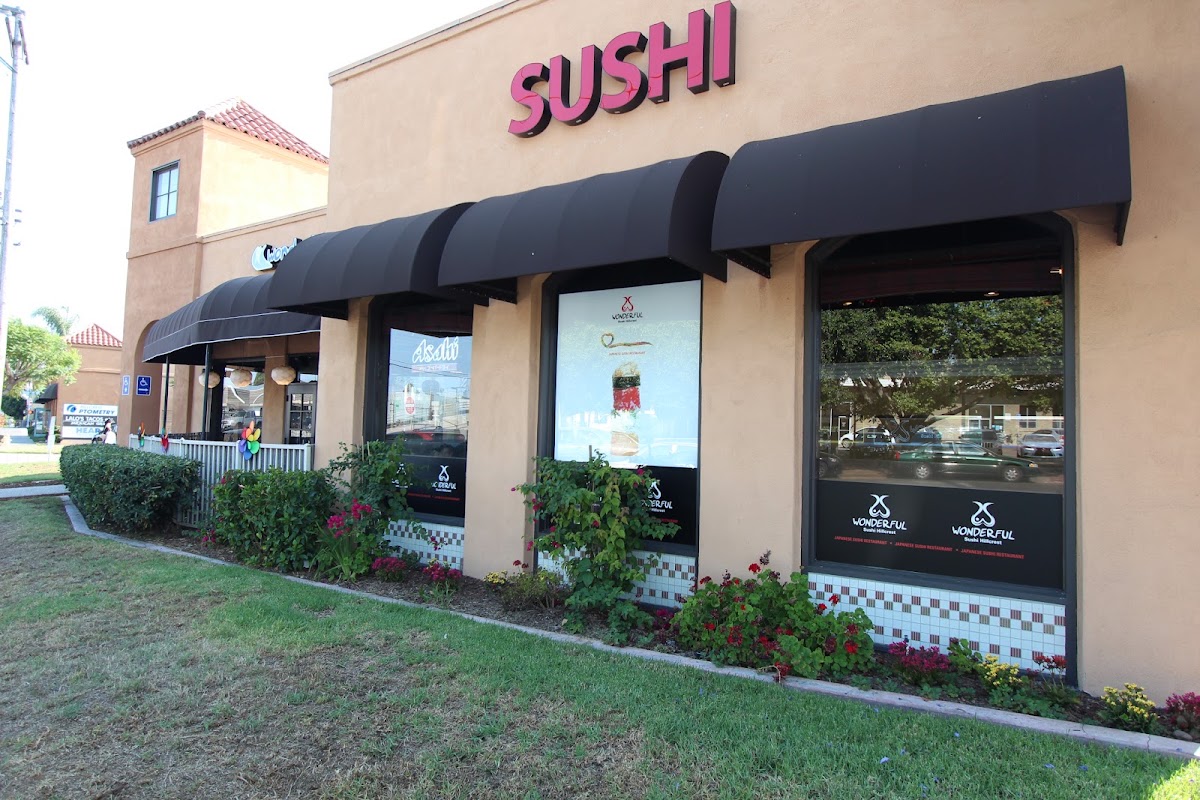 Wonderful Sushi Hillcrest
