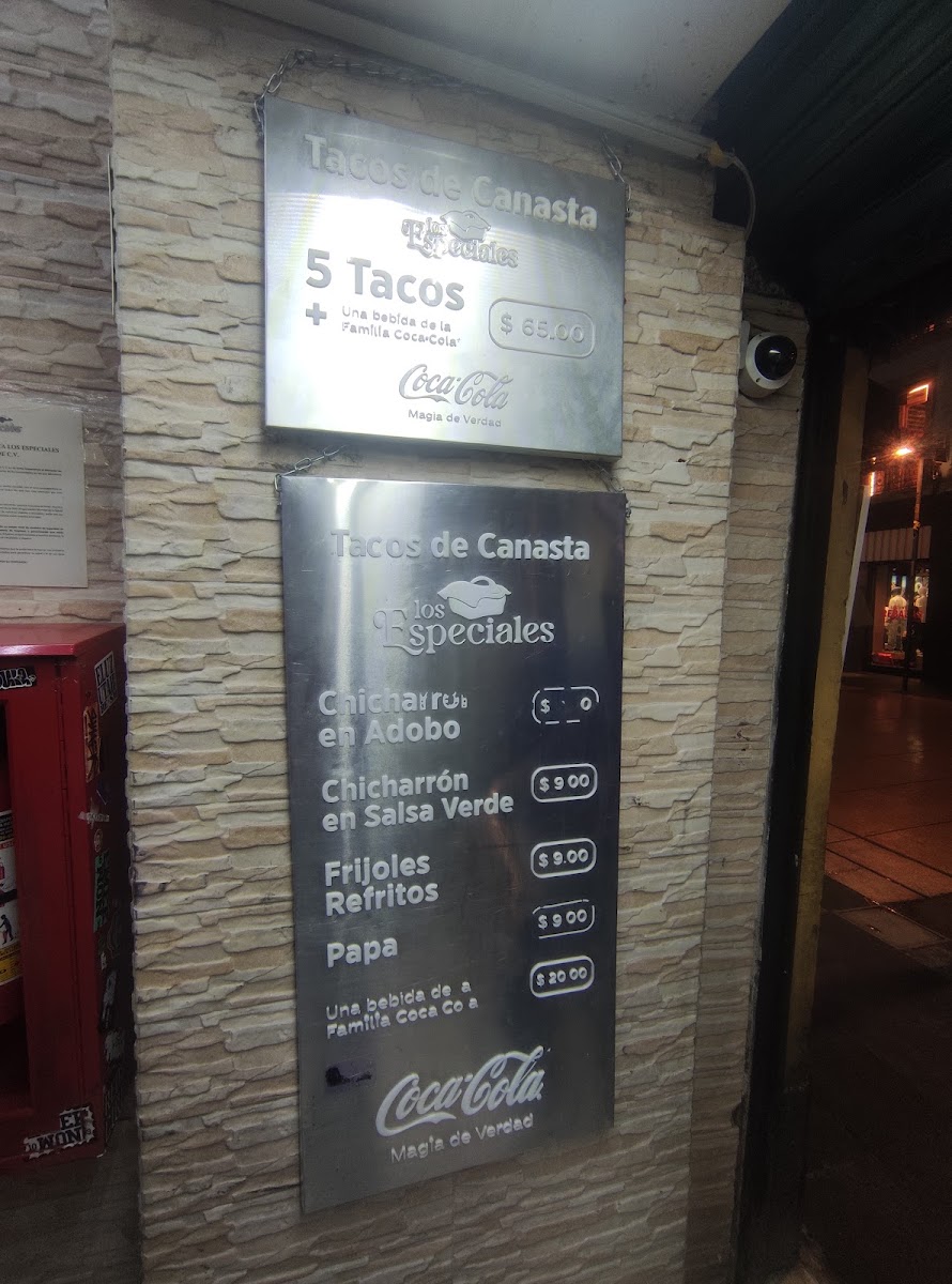 Los Especiales Menu 9