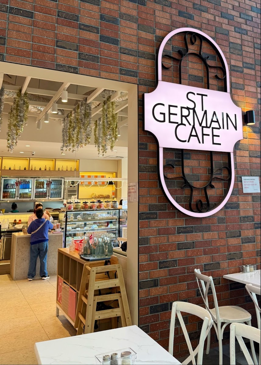 St Germain Cafe