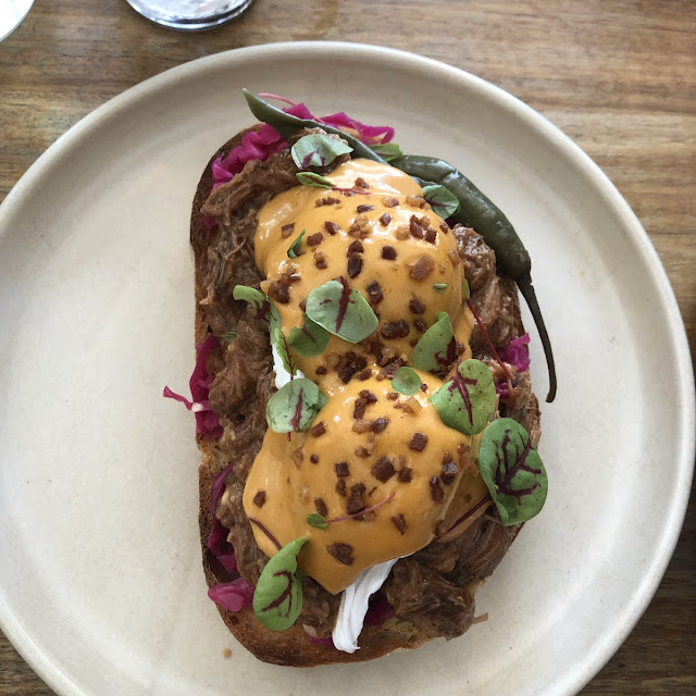 Pulled Pork Eggs Benedict