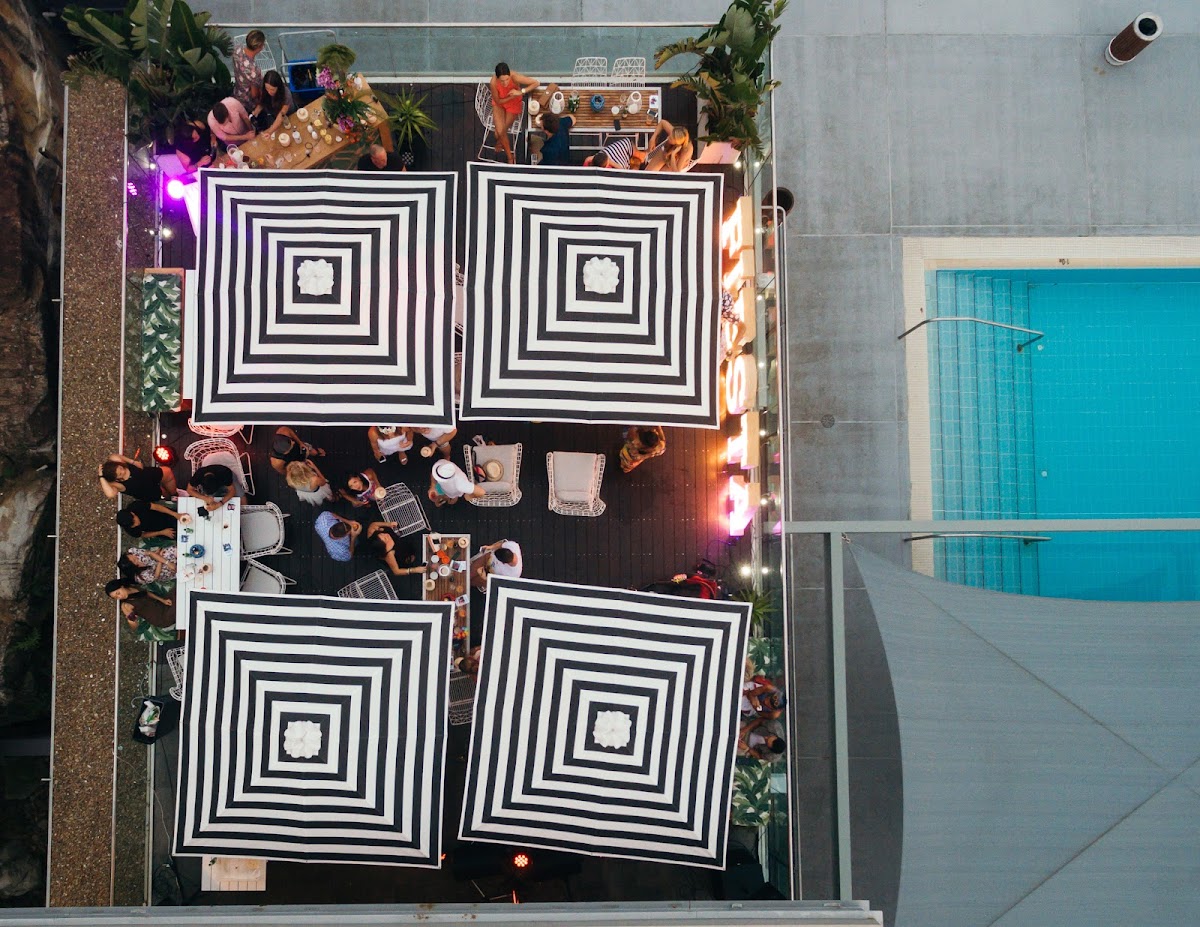 Poolside Cafe