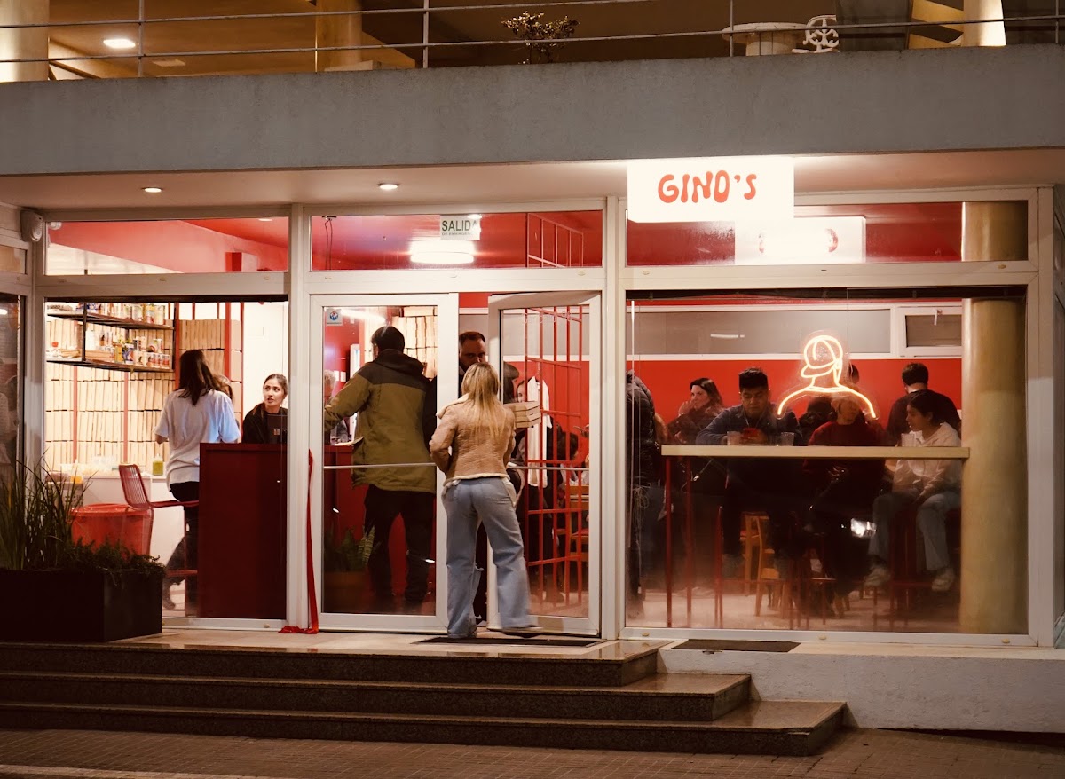 Gino’s pizzeria
