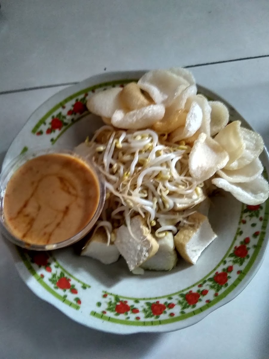 Gado-gado & Pempek Zaara