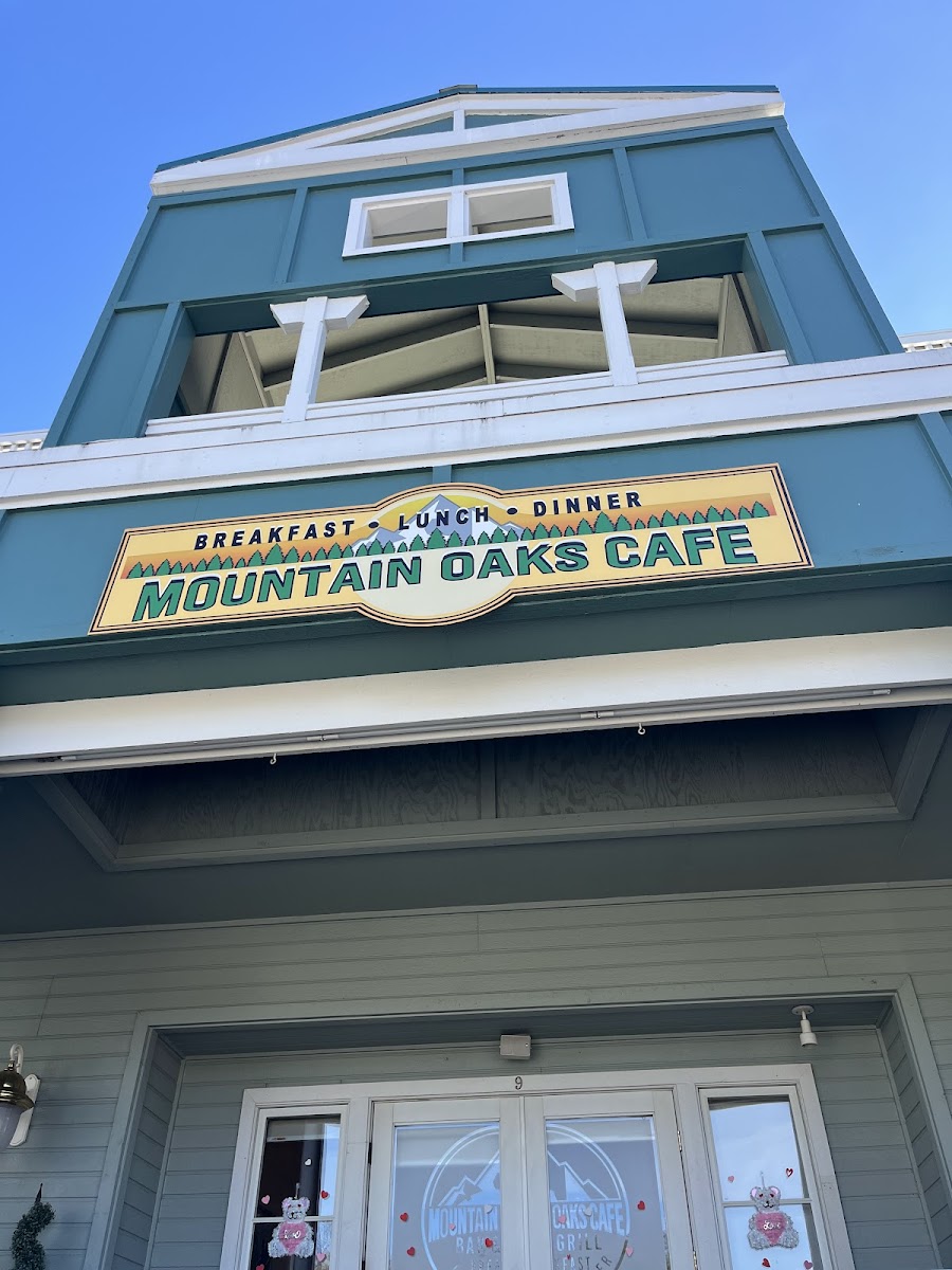 Mountain Oaks Cafe