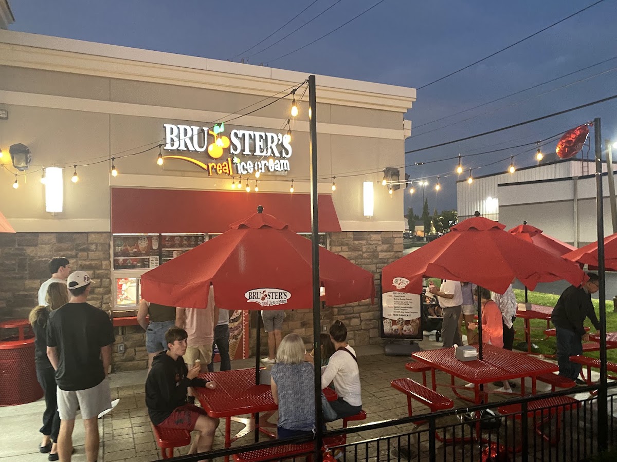 Bruster's Real Ice Cream