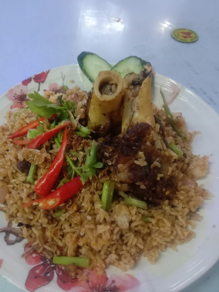 Sop periuk besar mak omel