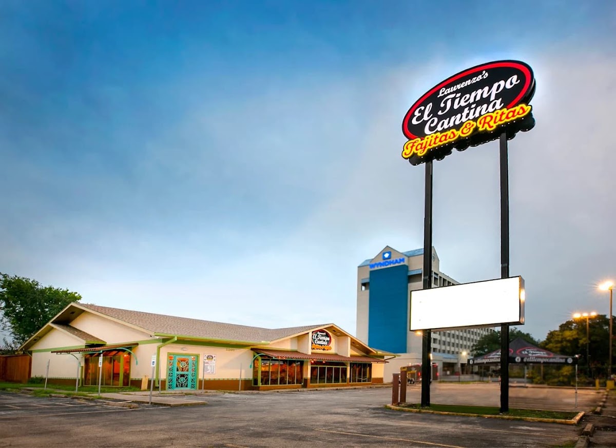 El Tiempo Cantina
