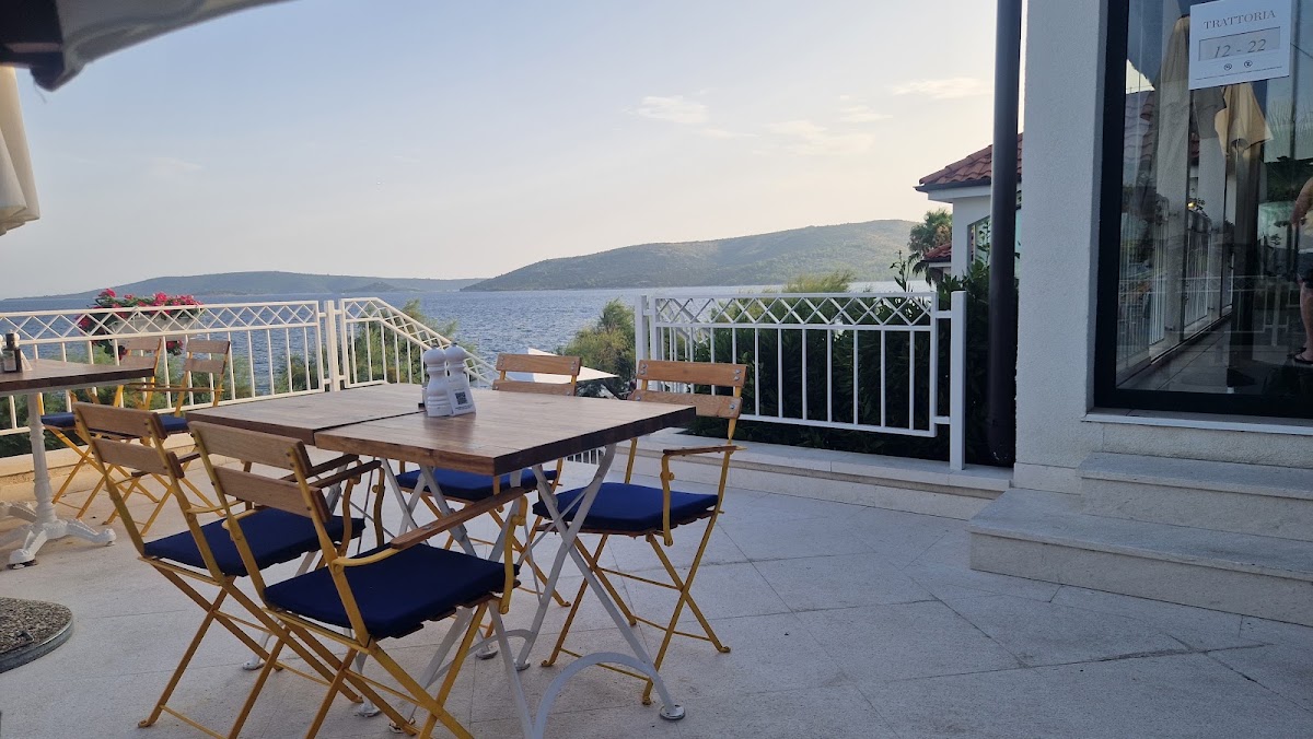Restaurant - Trattoria, Belvedere
