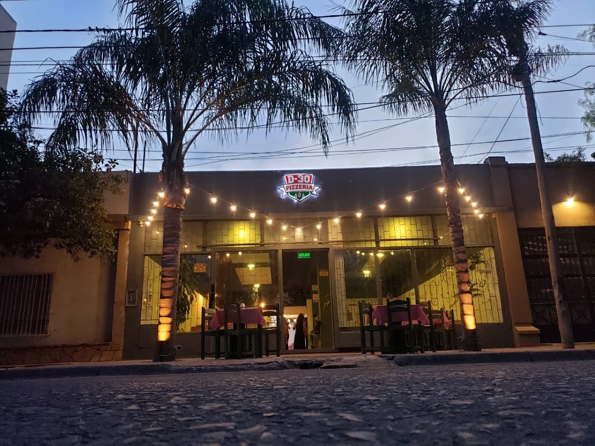 Pizzeria D30