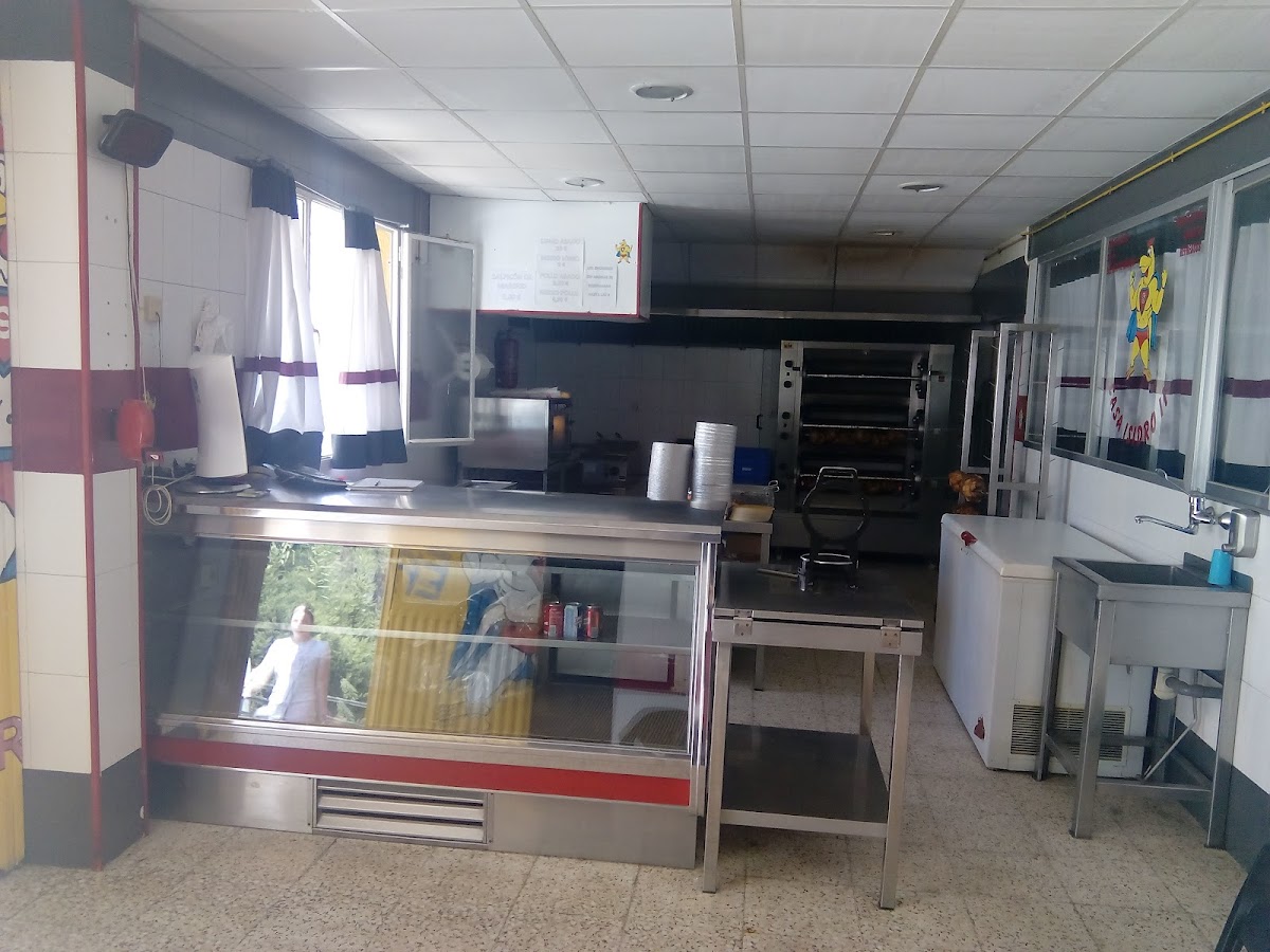 Asador de Pollos - Casa Isidro II