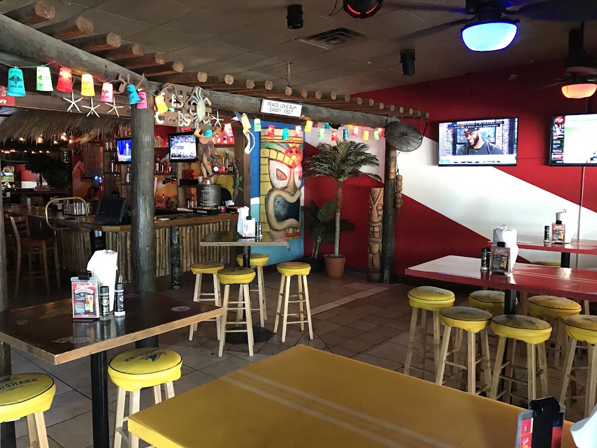 Gilligan's Island Bar & Grill