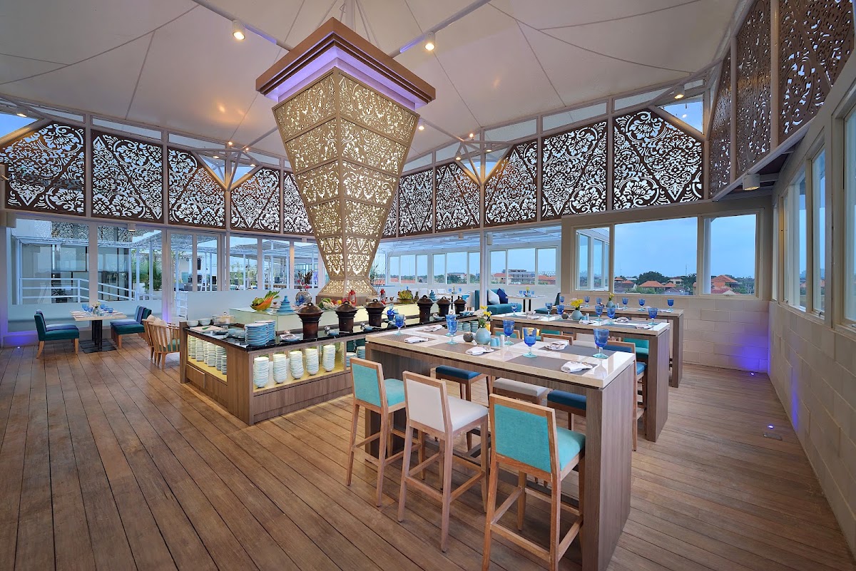 BLU Sky Restaurant - Bar - Lounge