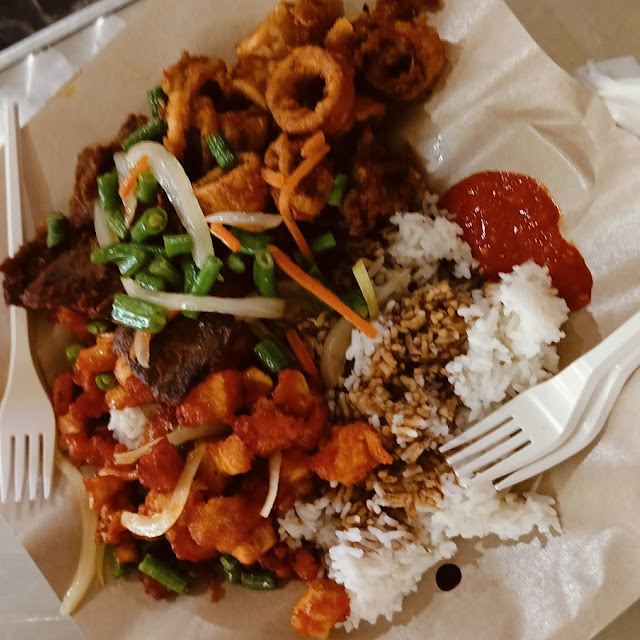 Nasi Ayam Goreng Kunyit & Sotong Goreng & Daging Goreng