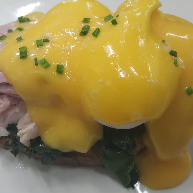 Eggs Benedict