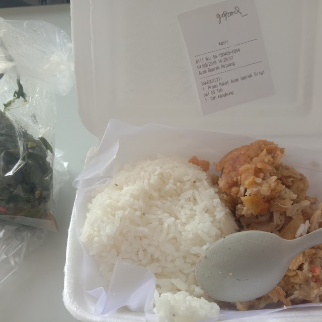 Ayam Tanpa Nasi